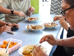 Katupek Gulai Tunjang Kuliner Khas yang Melegenda di Padang Pariaman