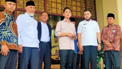 Wapres Gibran Lima Setengah Jam di Padang