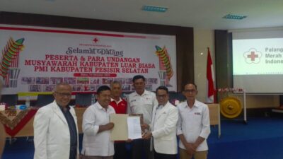 Risnaldi Ibrahim Resmi Nahkodai PMI Pessel Setelah Terpilih Secara Aklamasi