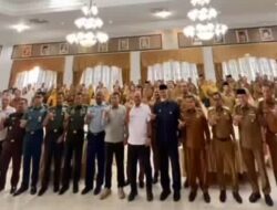 Wakil Bupati Pesisir Selatan Hadiri Rapat Koordinasi Pelaksanaan Program Makan Bergizi Gratis di Auditorium Gubernur Sumatera Barat